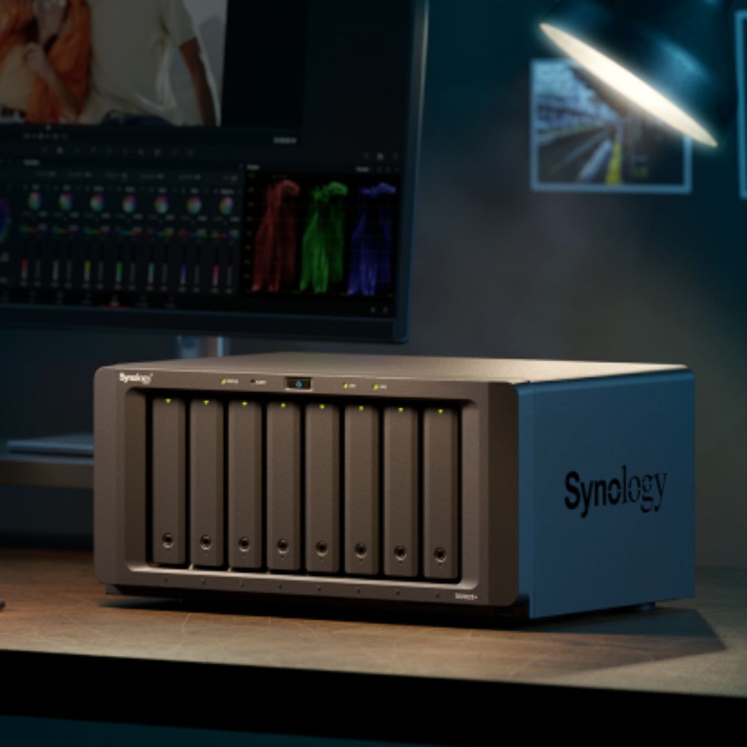 Synology DiskStation DS1825+ Server