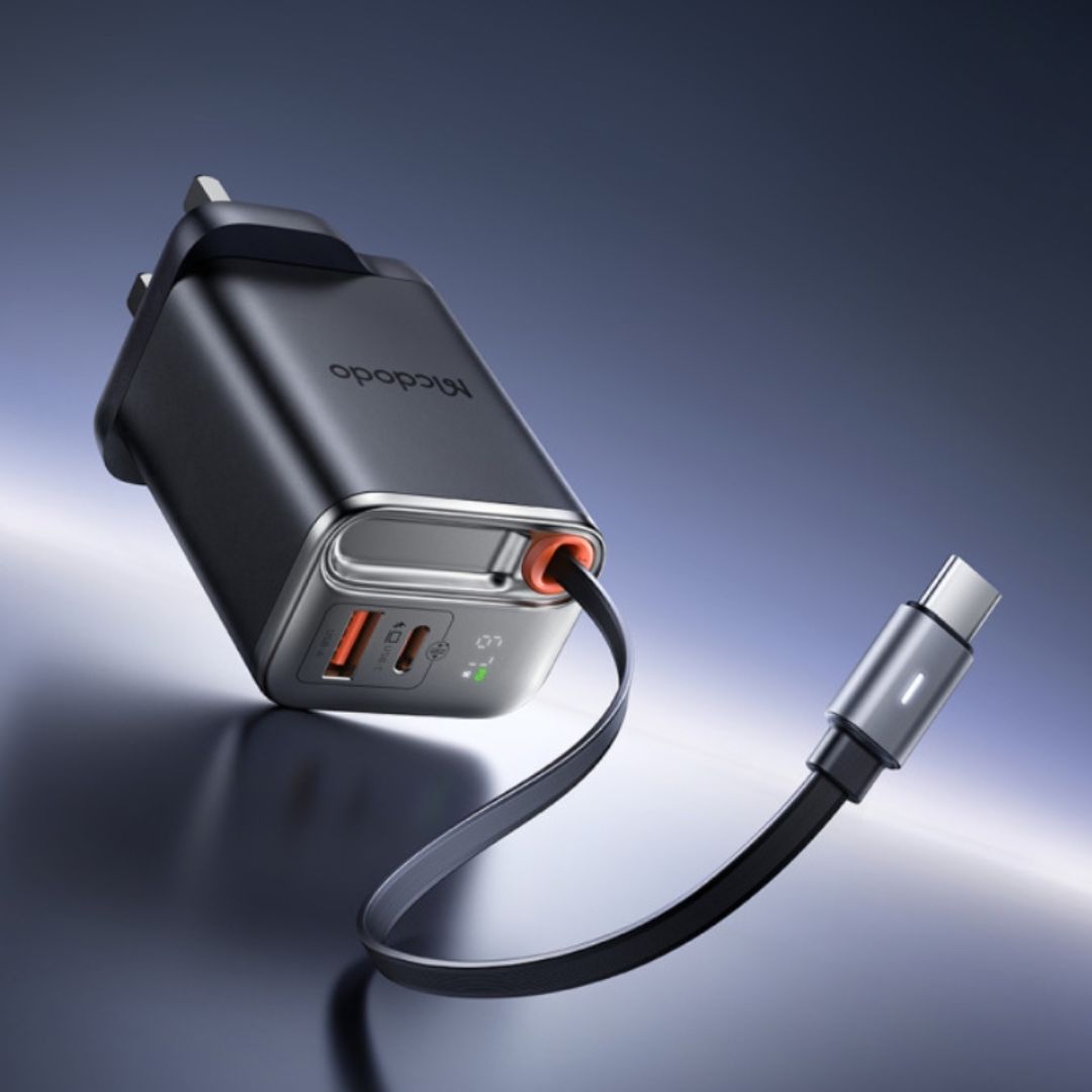 Mcdodo CH-4090 67W GaN Charger with Built-in Retractable USB-C Cable - Black
